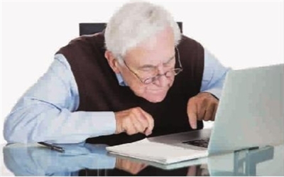 戴傳統(tǒng)老花鏡看遠(yuǎn)一片模糊，老花鏡怎么配？