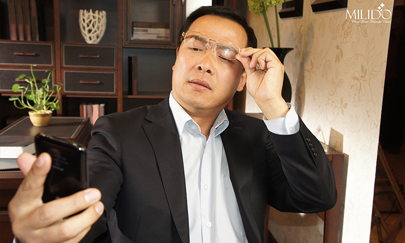 老花鏡需要驗(yàn)光配嗎？近視的人會(huì)得老花嗎？ 