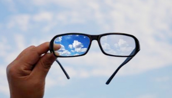 美麗島：戴上美麗島多焦鏡，世界再大也去得